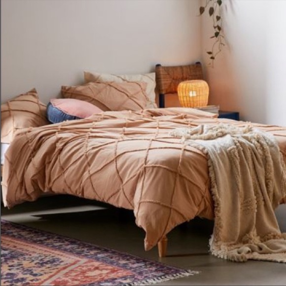Urban Outfitters Other - Urban Outfitters Crisscross Tufted Duvet Cover Full / Queen Tan Peachy Boho NWT